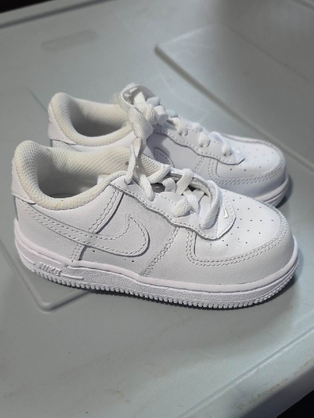 Nike Kids White Low-Top Leather Sneakers